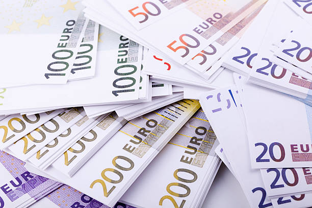 ما هو سوق الفوركس وكيف تتم إدارة المخاطر به