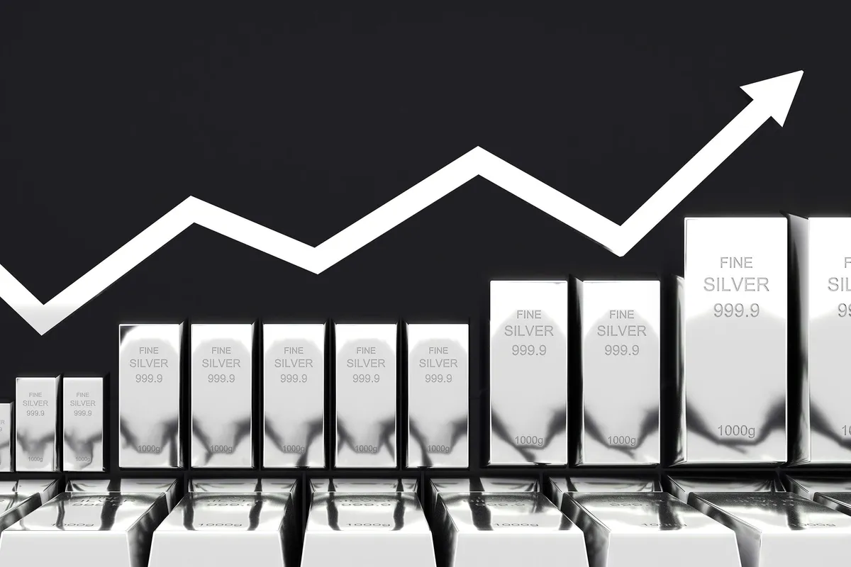كيفية الاستثمار في الفضة وتداولها بطريقة مربحة؟