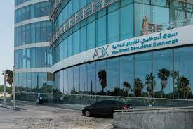 "دليلك الشامل إلى سوق أبوظبي المالي: الأسهم الشرعية، مزايا الاستثمار، وخطوات الدخول"