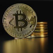 البيتكوين وXRP في قبضة السوق الخفي: من يُمسك بخيوط الأسعار؟ 