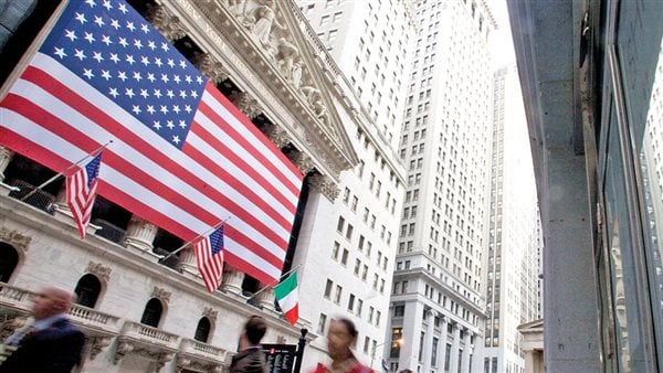 الاقتصاد الأمريكي ينتعش بقوة في الربع الثاني متجاوزًا التوقعات