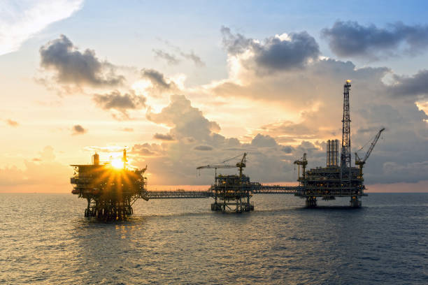 العقود الآجلة: ماهميتها، أنواعها، خصائصها ومزاياها