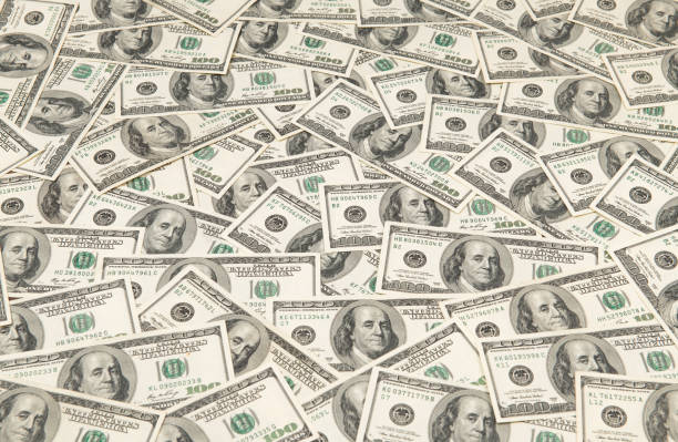 الرئيسية 2 الدولار يتراجع بفعل لهجة فيدرالية متساهلة… وترقب حاد لبيانات الوظائف الأمريكية