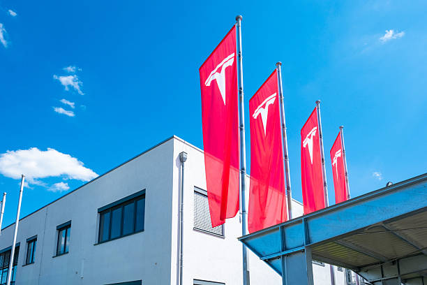 ماسك: أميركا تستفيد من المهاجرين الموهوبين… والتعريفات تضر الاقتصاد 2 ماسك: أميركا تستفيد من المهاجرين الموهوبين… والتعريفات تضر الاقتصاد