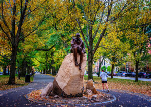 إليوت تضغط على تويوتا: مساعٍ لرفع عرض الاستحواذ على تويوتا إندستريز