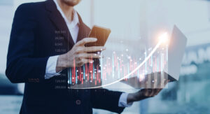 تحركات المعادن والطاقة والمؤشرات الأمريكية: الأسباب وفرص الربح للمتداولين في الأسواق العالمية 1 تحركات المعادن والطاقة والمؤشرات الأمريكية: الأسباب وفرص الربح للمتداولين في الأسواق العالمية